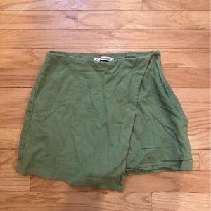 Abercrombie & Fitch Scarlett Linen-Blend Wrap Mini Skirt in Green